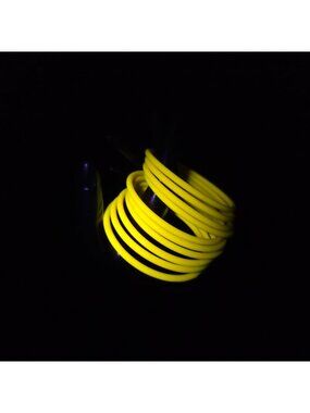 Yellow Lucite Bangle Bracelets Butterscotch Durable Jewelry Accessory UV Reactiv